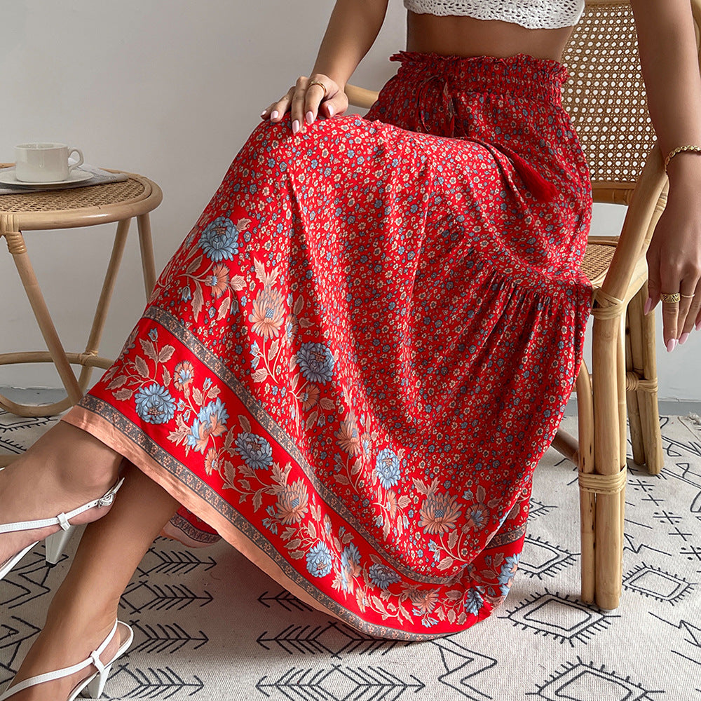 Damen nan leichter Stufen-Maxirock mit elastischem Rüschenbund, Kordel-Tassel und zartem Paisley-Print Shop Nory