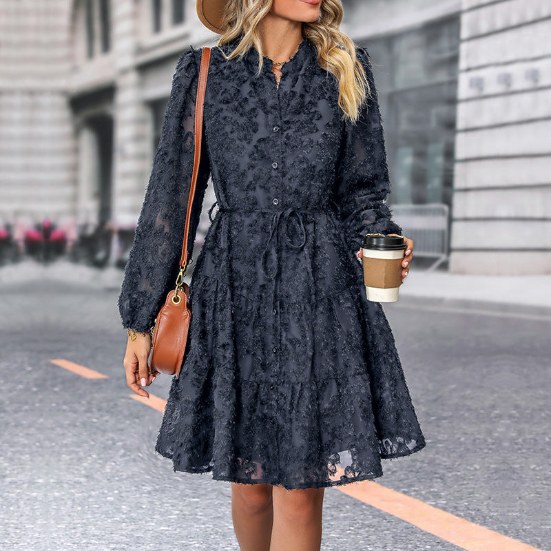 Damen Kleid im romantischen Boho-Stil mit Knopfverschluss und Bindegürtel