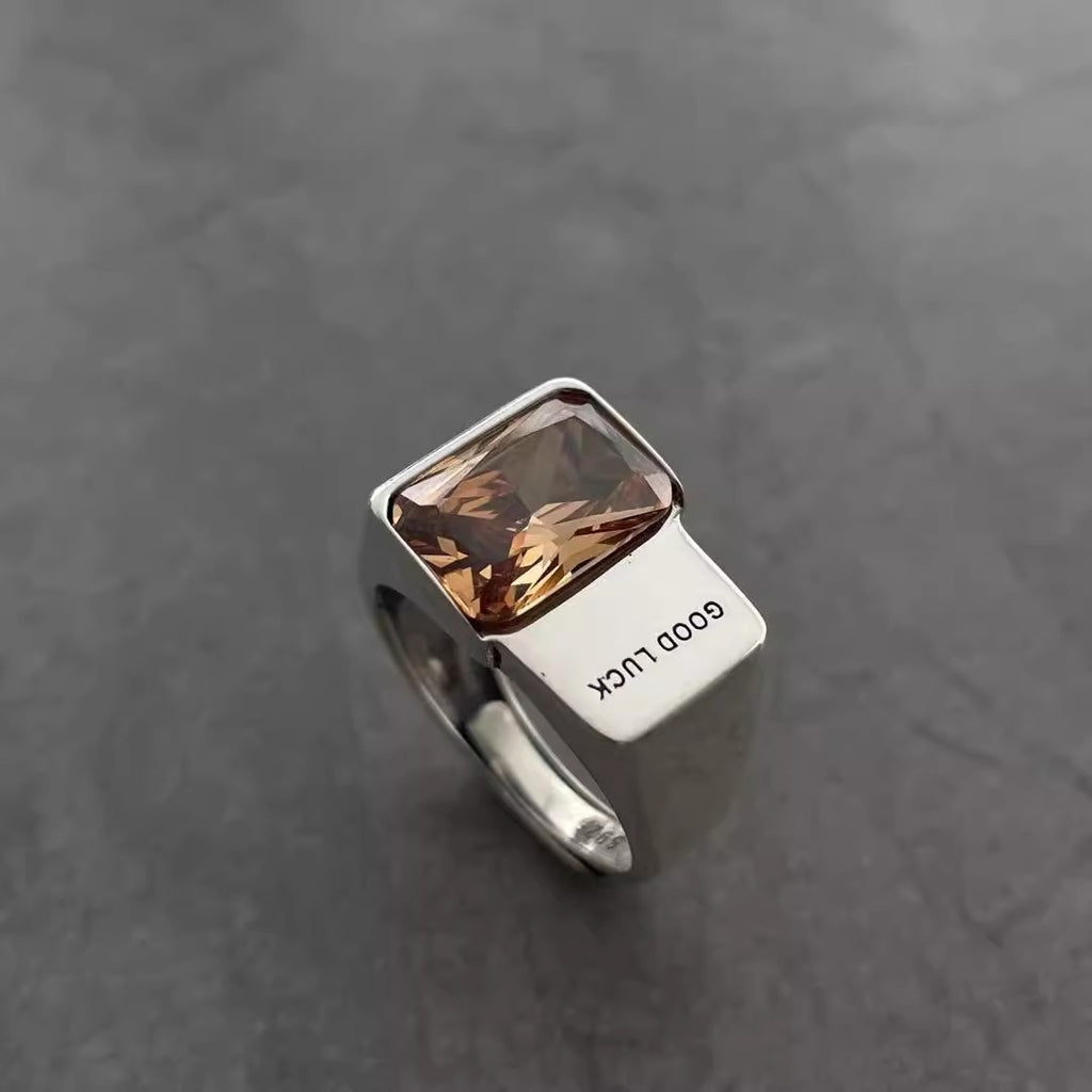 Damen Moderner Ring mit quadratischem Zirkonia-Shop Nory