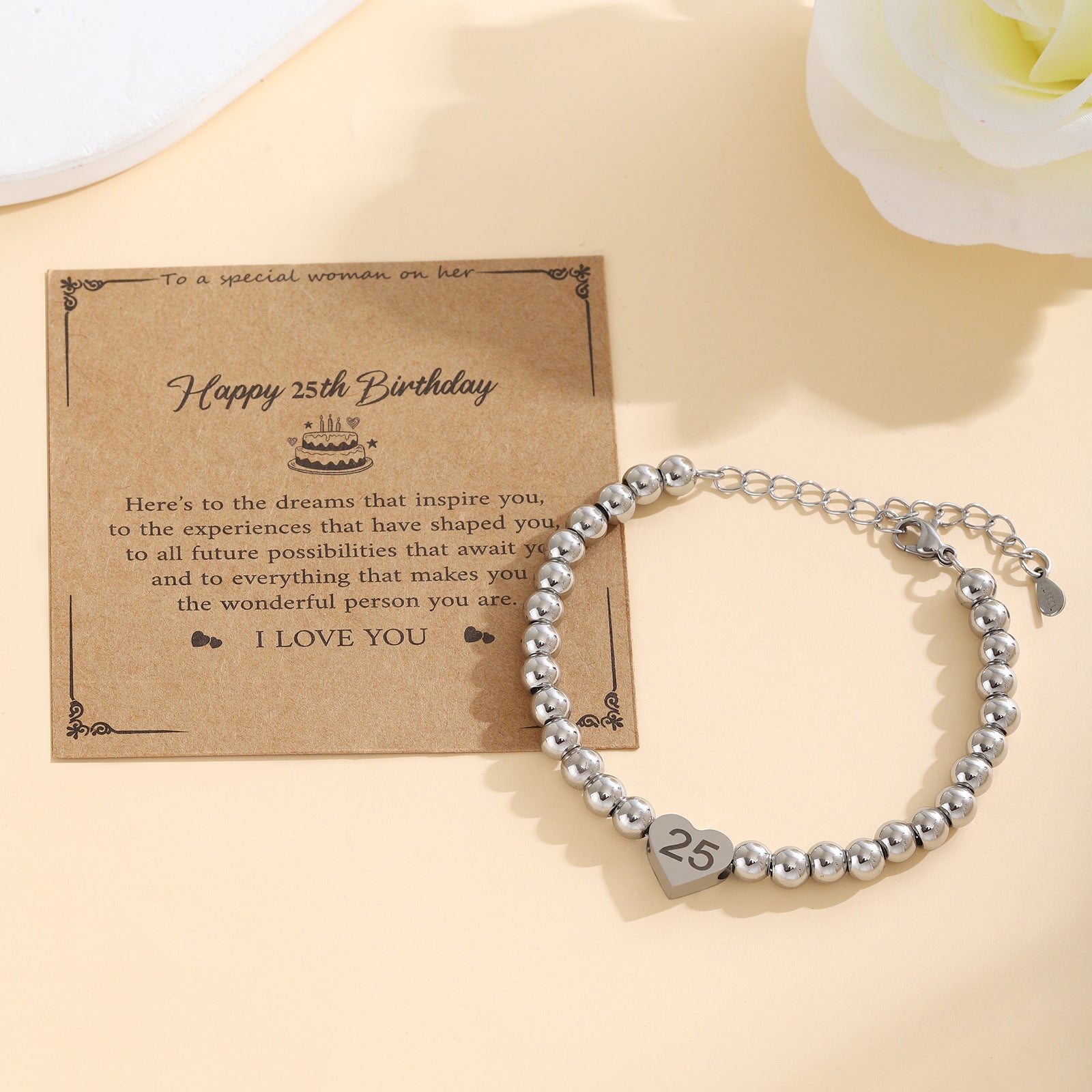 Damenarmband mit Herzanhänger und personalisierbarem Charm Shop Nory