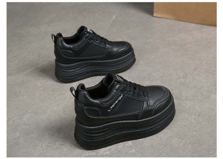 Damen Hochmodische Plateau Sneakers mit eleganter Silhouette