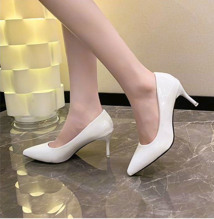 Damen Elegante Lackpumps mit spitz zulaufender Kappe und filigranem Stilettoabsatz Shop Nory
