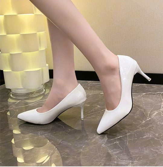 Damen Elegante Lackpumps mit spitz zulaufender Kappe und filigranem Stilettoabsatz Shop Nory