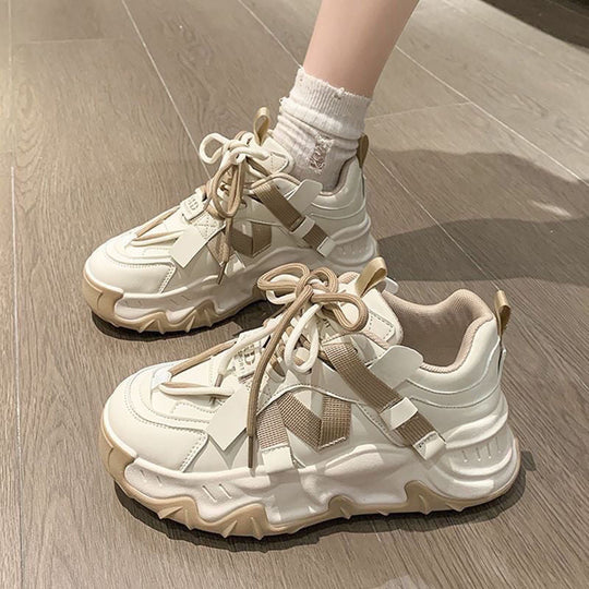 Damen Sportliche Chunky-Sneaker mit auffälligem Design und stabiler Sohle