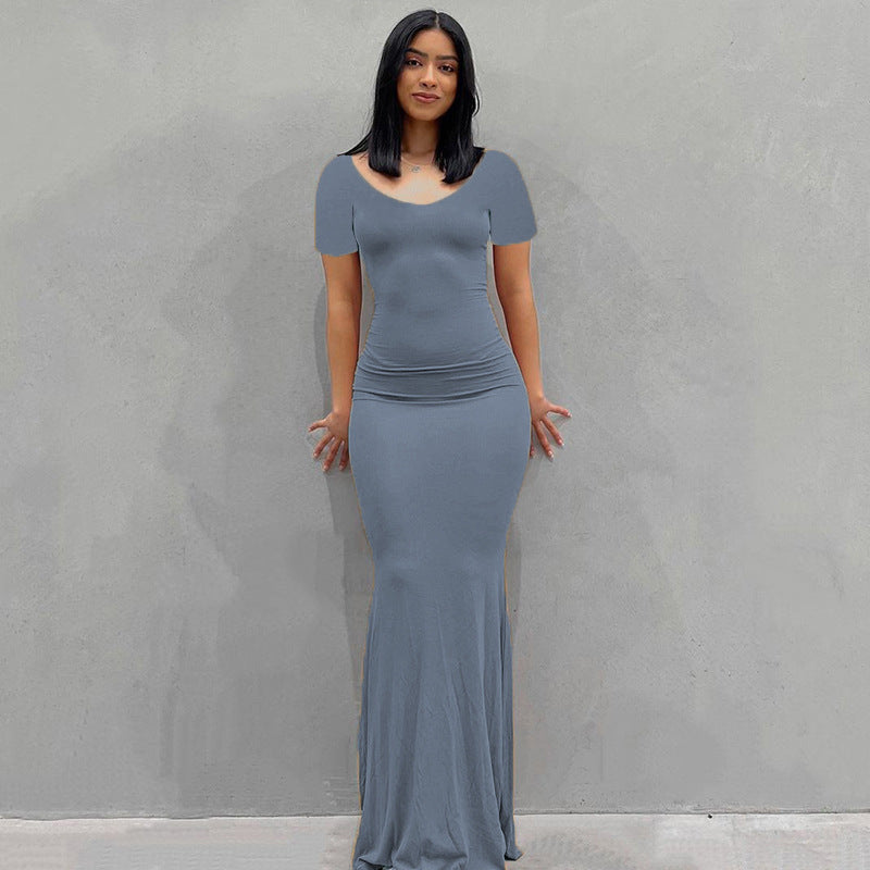 Damen Körperbetontes Maxi‑Jerseykleid mit taillierter Drapierung, langen Ärmeln und ausgestelltem Saum Shop Nory