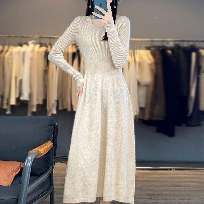 Damen Langärmeliges Midikleid aus Feinstrick mit taillierter A‑Linien‑Silhouette Shop Nory