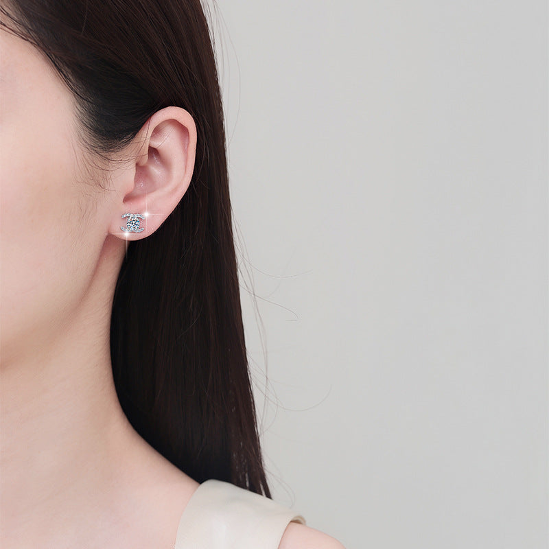 Damen-Ohrstecker mit buntem Kristall-Element und funkelndem Design Shop Nory