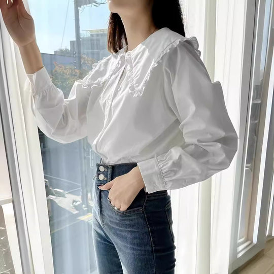 Damen Bluse mit übergroßem Rüschenkragen und fein gearbeitetem Tailoring Shop Nory