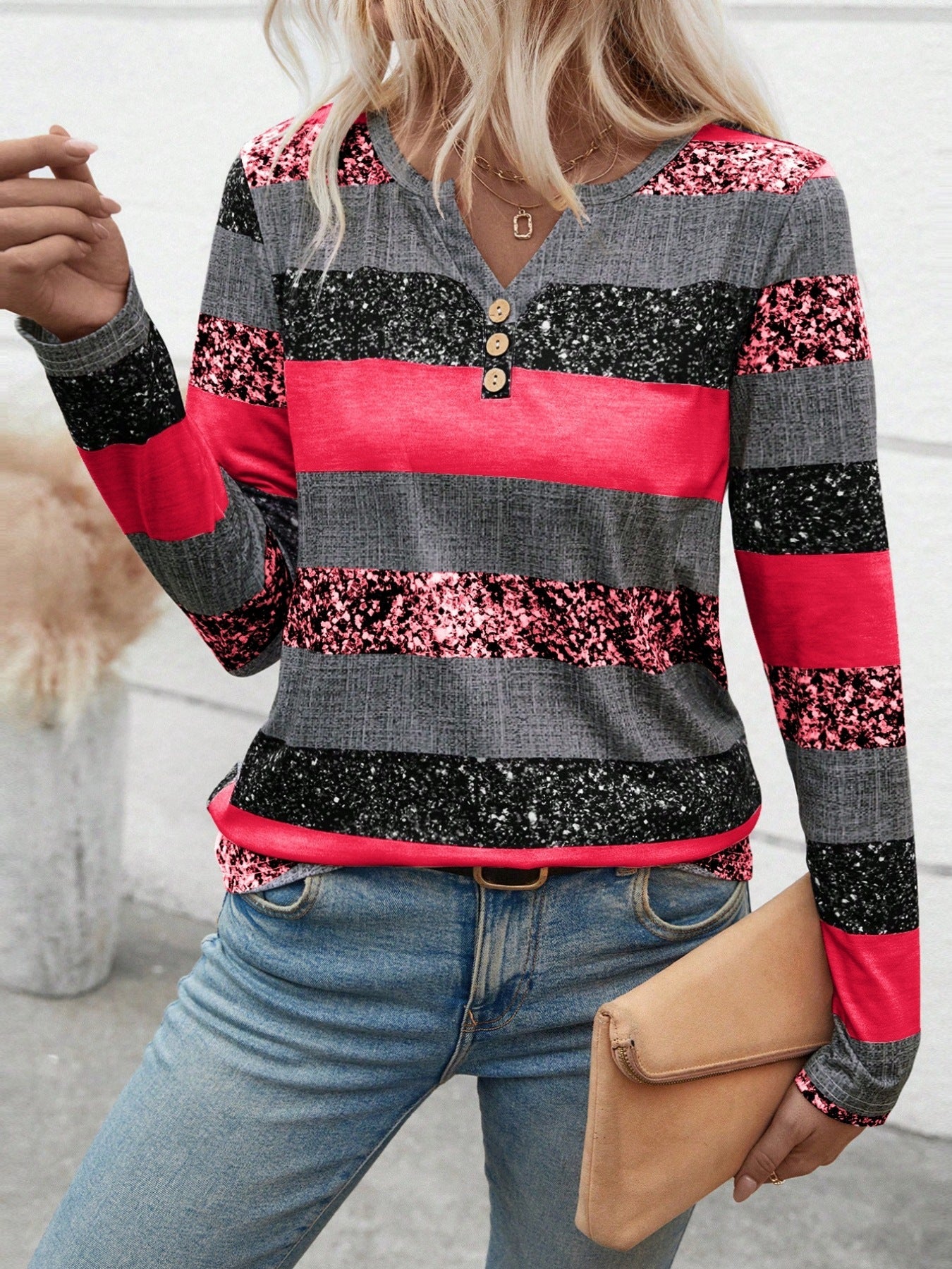 Damen Langarmshirt mit schimmernden Streifen und Knopfdetails