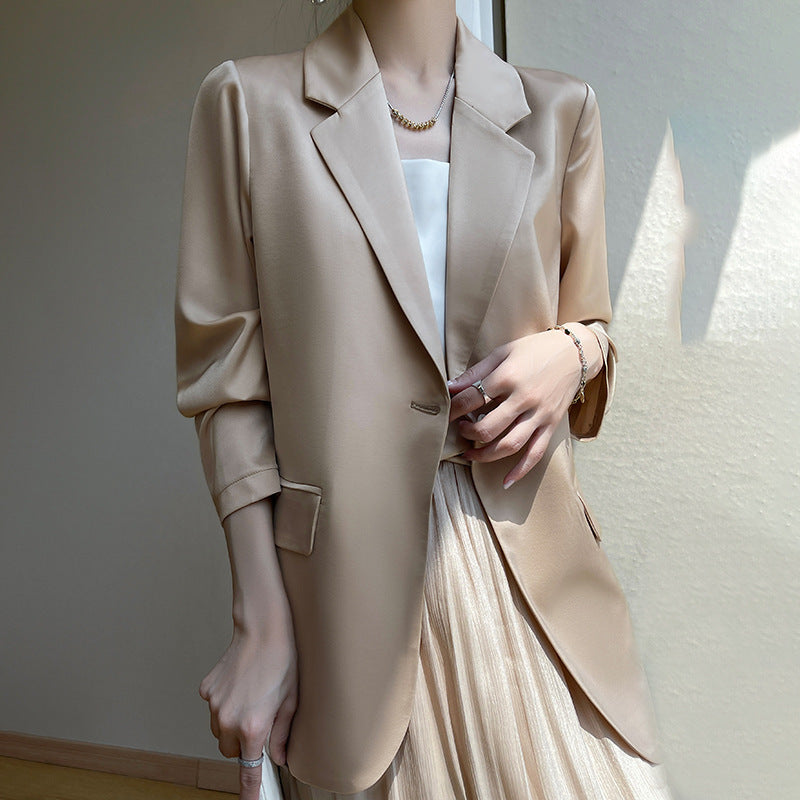 Damen Leichttaillierter Longblazer mit Knopfverschluss und Flap‑Taschen Shop Nory