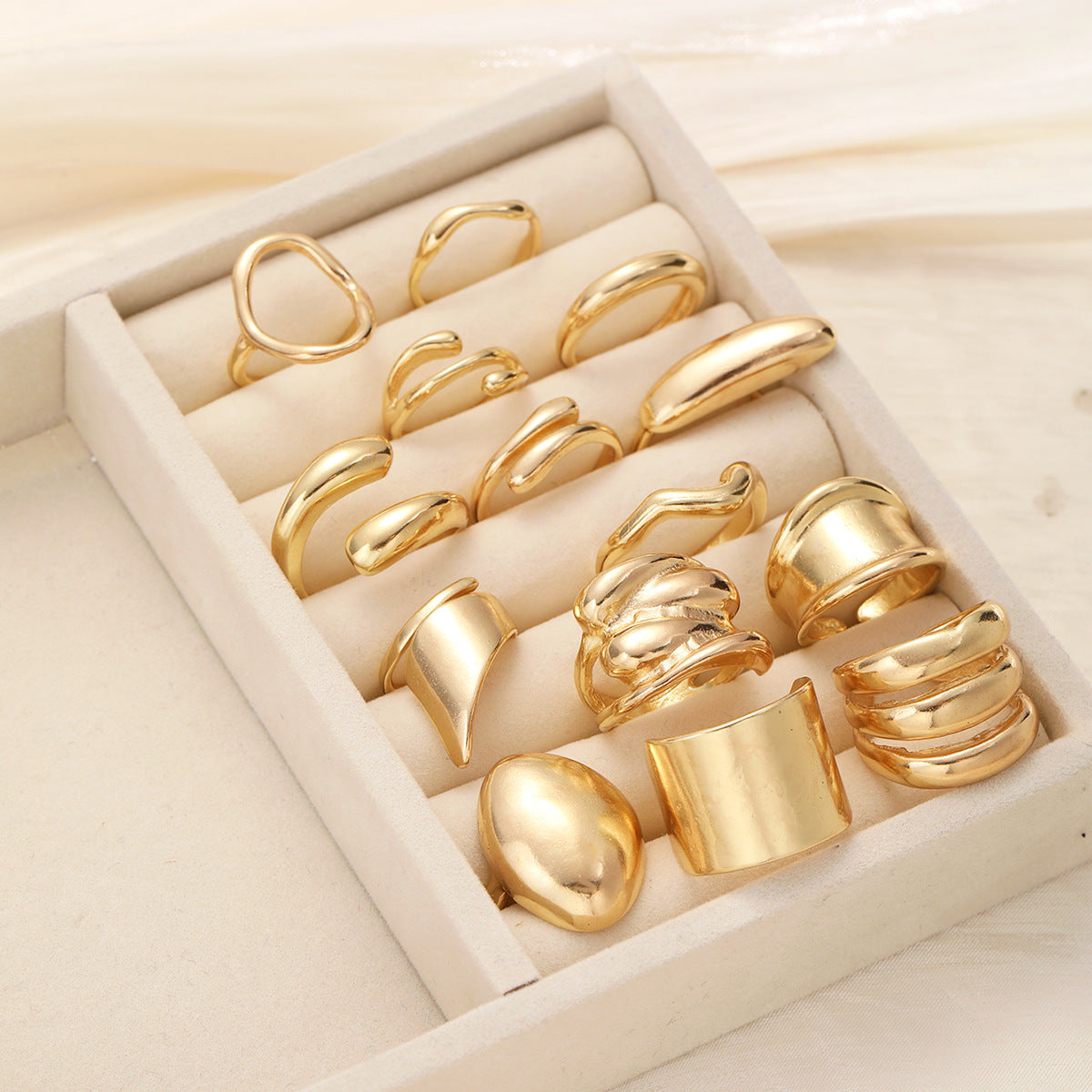 Damen Ring-Kollektion mit auffälligen und künstlerischen Designs Shop Nory