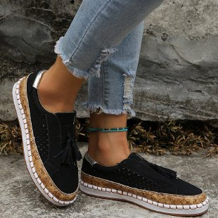 Damen perforierter Tassel-Slip-On Loafer mit Korkoptik-Plateau und gepolstertem Komfortfußbett Shop Nory