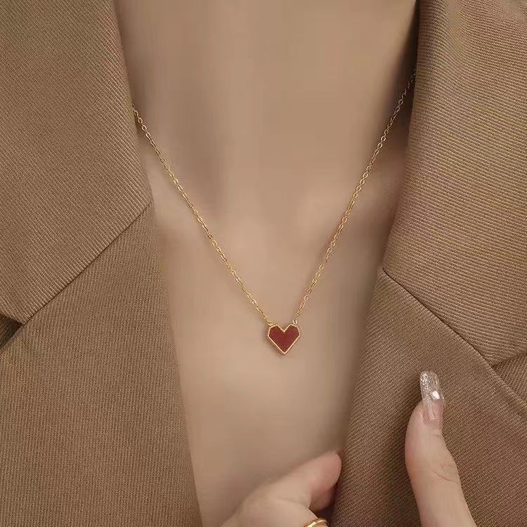 Damen Halskette mit zartem Herzanhänger aus hochwertigem Edelstahl Shop Nory