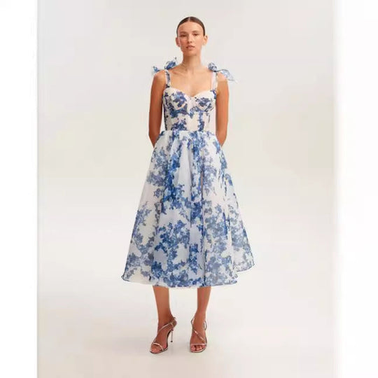 Damen Midikleid mit floralem Spitzenoberteil und zarten Rüschendetails