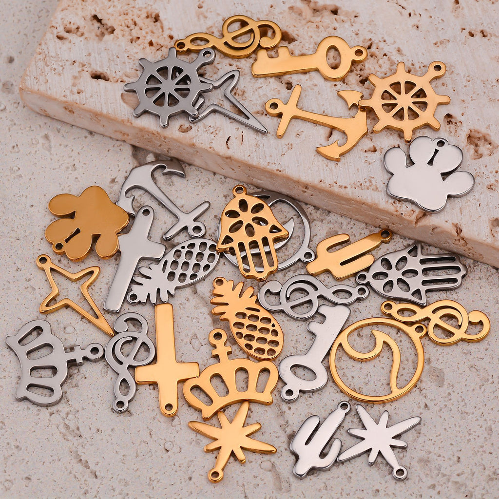 Damen Anhänger in Form eines Schlüssels aus hochwertigem Metall Shop Nory