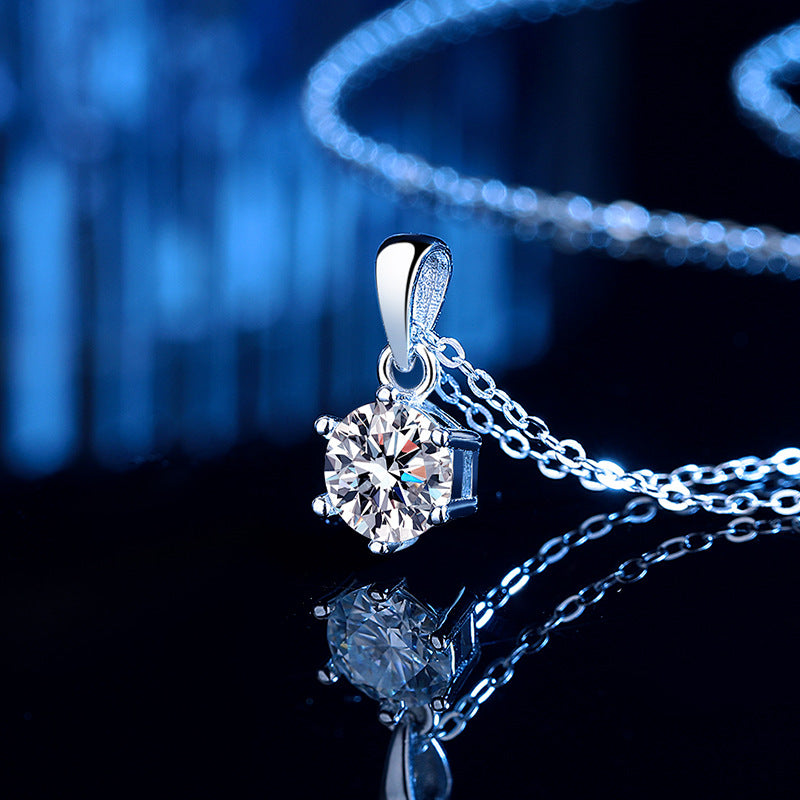 Damen Halskette mit funkelndem Zirkonanhänger und feiner Kettenstruktur Shop Nory