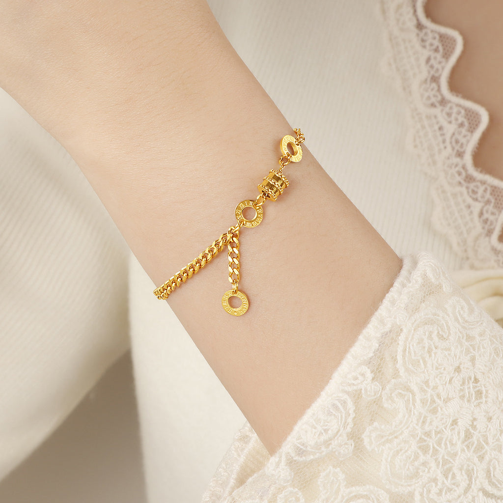 Damen filigranes Armband mit verspieltem Anhängerdetail Shop Nory