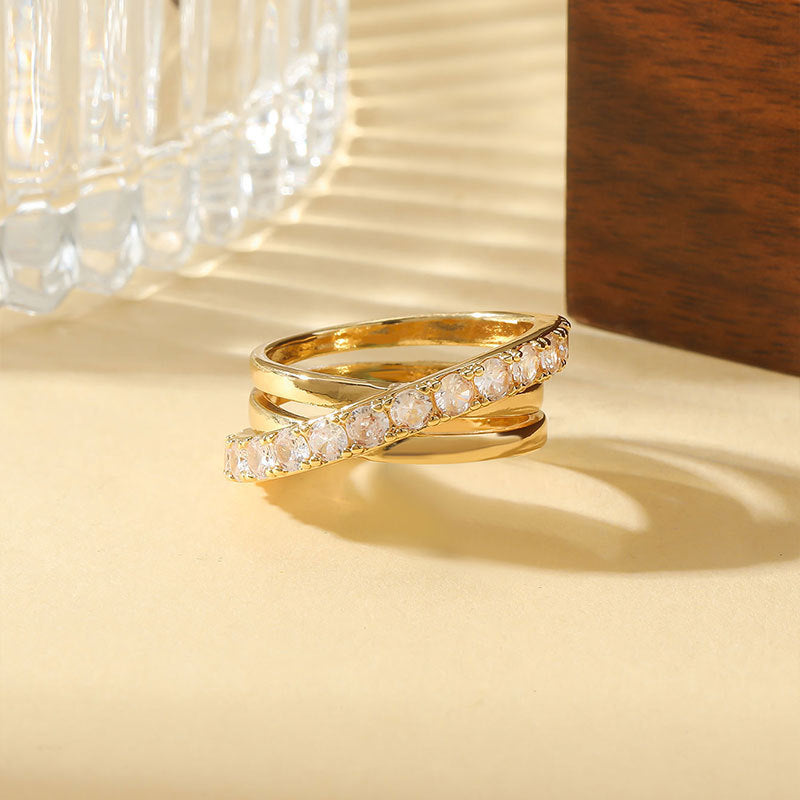 Damen eleganter und funkelnder Verlobungsring mit Kristallen Shop Nory