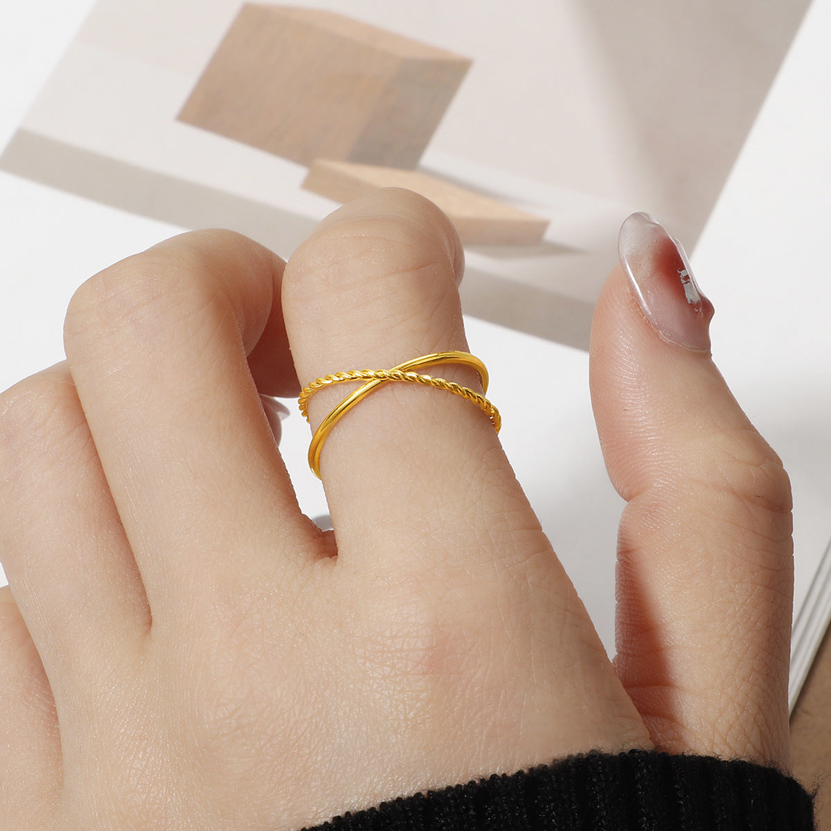 Damen modischer Doppelring mit verschnörkeltem Design Shop Nory