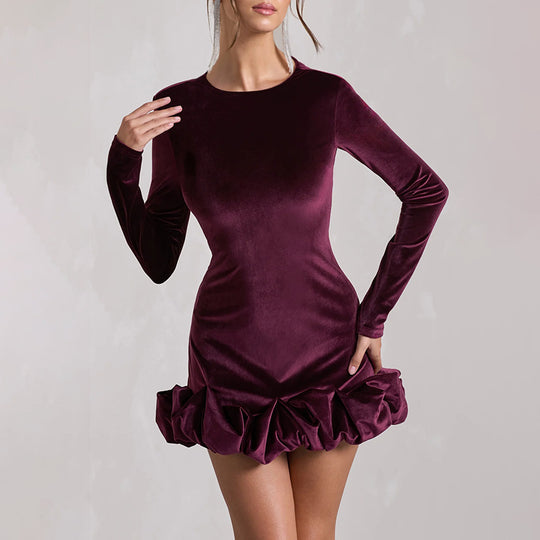 Damen Figurbetontes Samt-Minikleid mit langen Ärmeln und gerafftem Volant-Saum Shop Nory