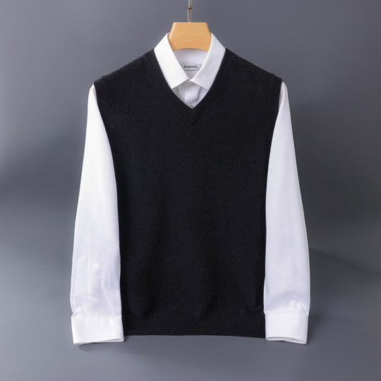 Herren Feine V‑Ausschnitt Strickweste aus Merino‑Blend mit geripptem Saum Shop Nory