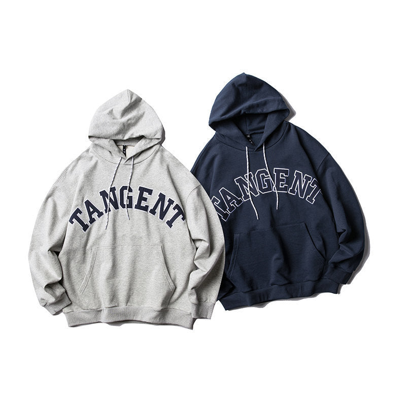 Unisex Oversize-Kapuzenpullover im Collegiate‑Look mit Kängurutasche und Kontrastkordel Shop Nory