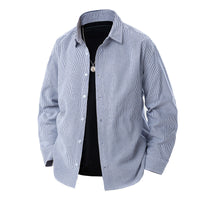 Jeansblau mit weißen Streifen