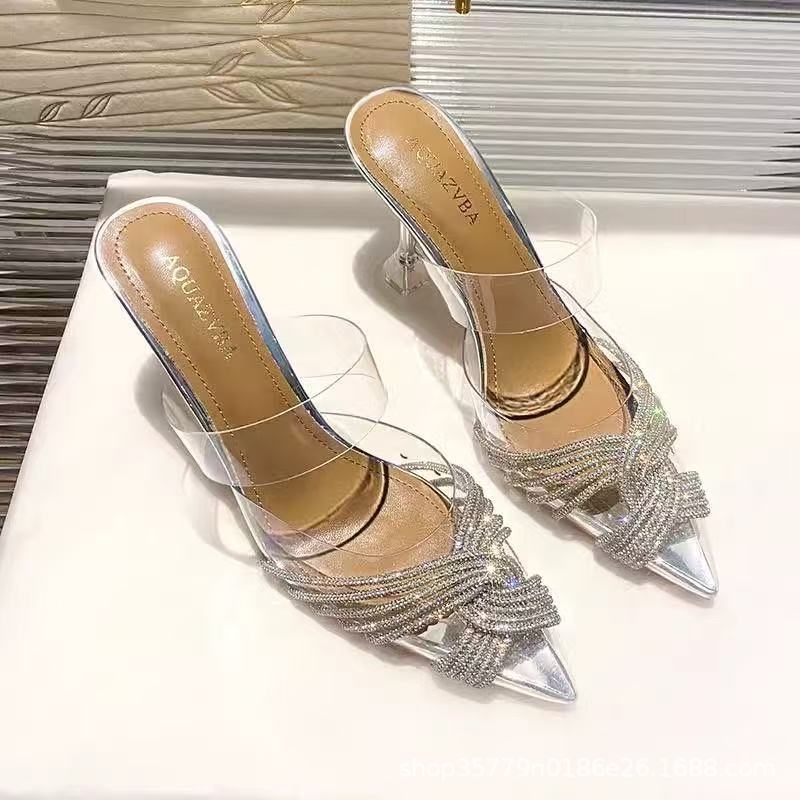 Damen spitz zulaufende Mule mit funkelnden Kristallriemen und skulpturellem Acrylabsatz Shop Nory