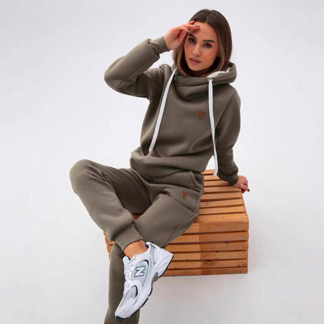Damen Loungewear-Set mit Schalkragen-Hoodie und taillierter Jogginghose Shop Nory