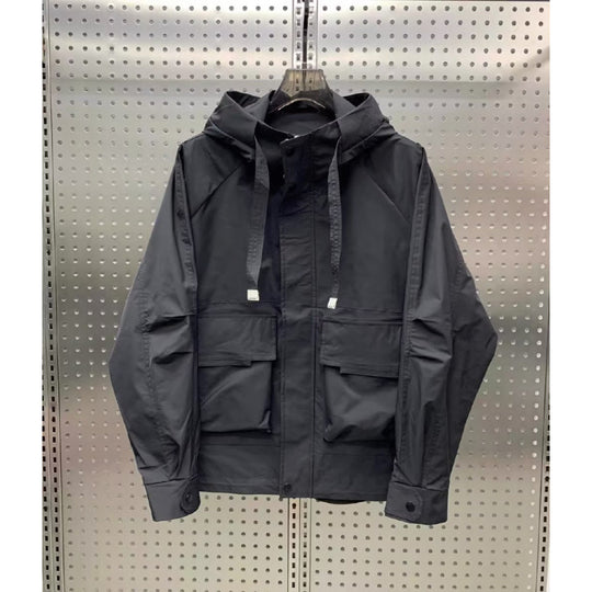 Herren Leichte Utility-Jacke mit Kapuze, mehreren Pattentaschen und verdecktem Reißverschluss Shop Nory