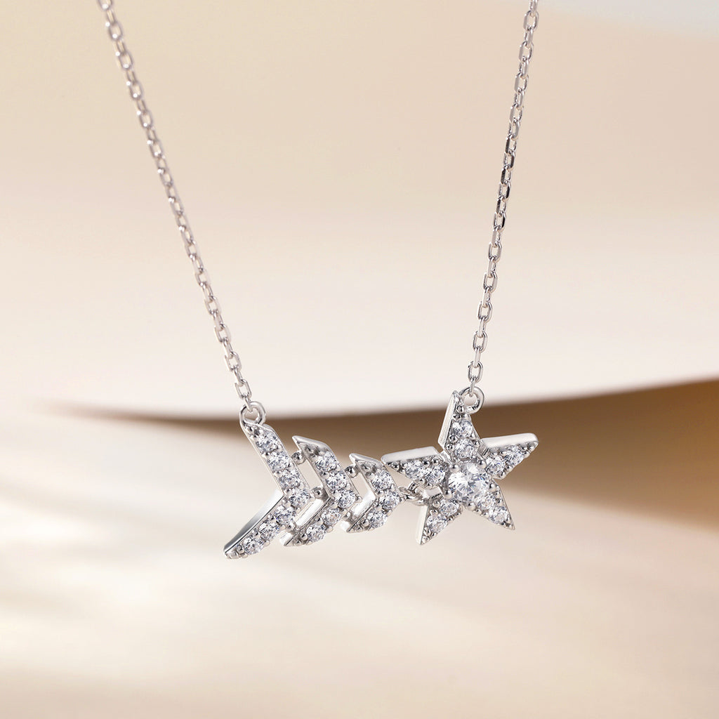 Damen Halskette mit kunstvollem Stern-Design und funkelnden Kristallen Shop Nory