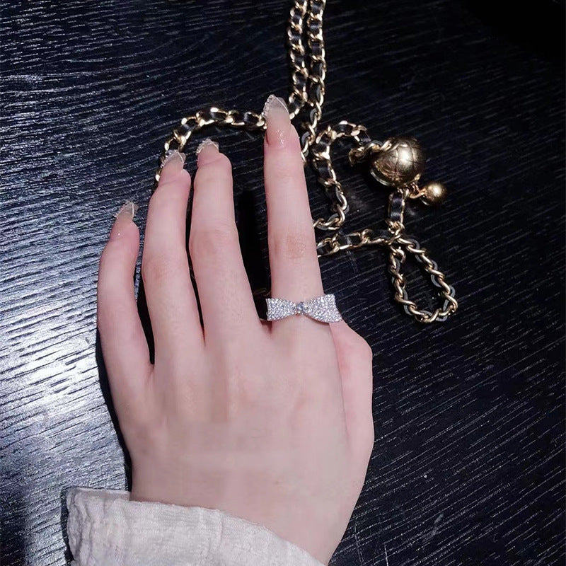 Damen Glamouröser Ring mit funkelndem Schleifen-Design Shop Nory