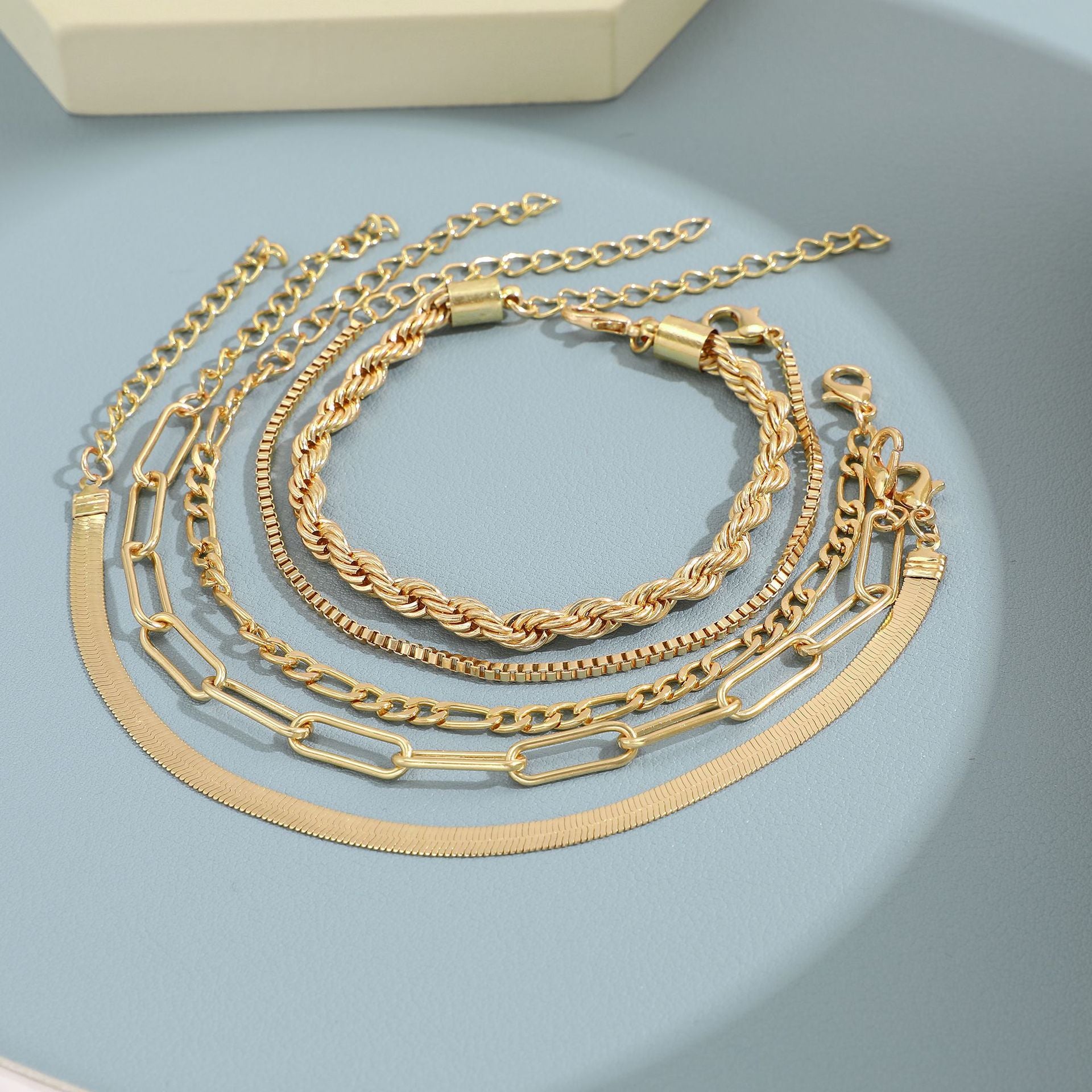 Damen Armband-Set mit eleganten Kettendesigns Shop Nory