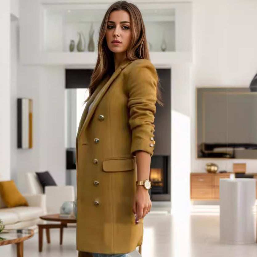 Damen exklusiver Double-Breasted-Mantel mit stilvollen Knopfdetails