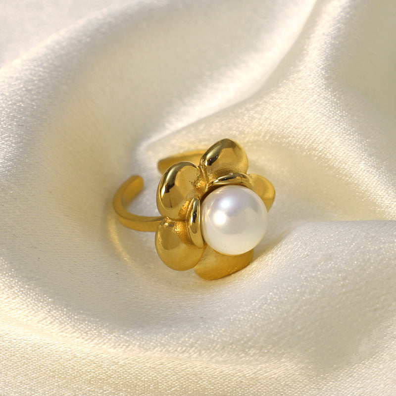 Damenring mit floraler Gestaltung und zentraler Perle Shop Nory