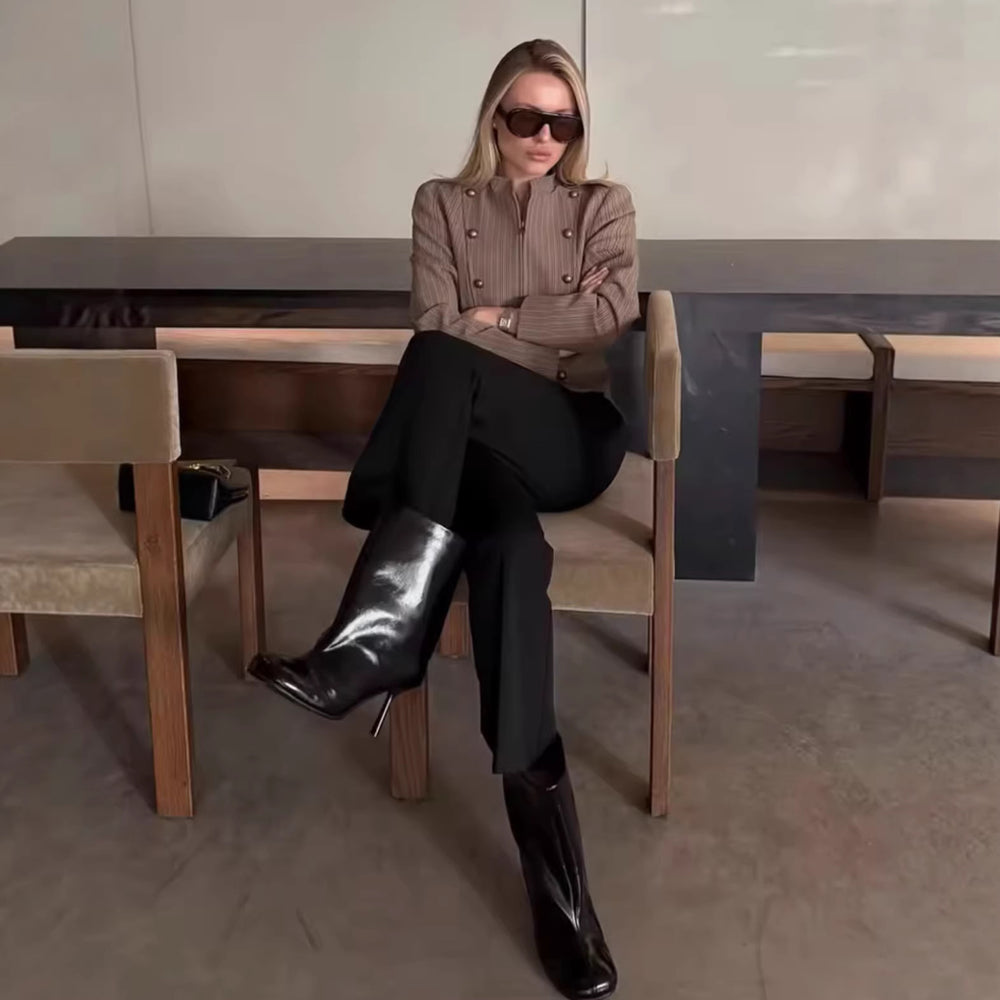 Damen Zweiteiliger taillierter Nadelstreifen-Anzug mit Reißverschlussblazer und Highwaist-Hose Shop Nory