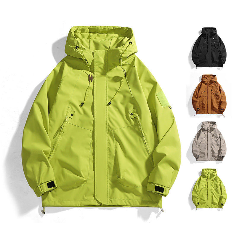 Damen Outdoor-Jacke mit verstellbarer Kapuze und atmungsaktiven Einsätzen