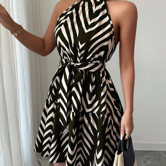 Damen Gestuftes Chiffon‑Sommerkleid mit Neckholder, Taillengürtel und grafischem Print Shop Nory