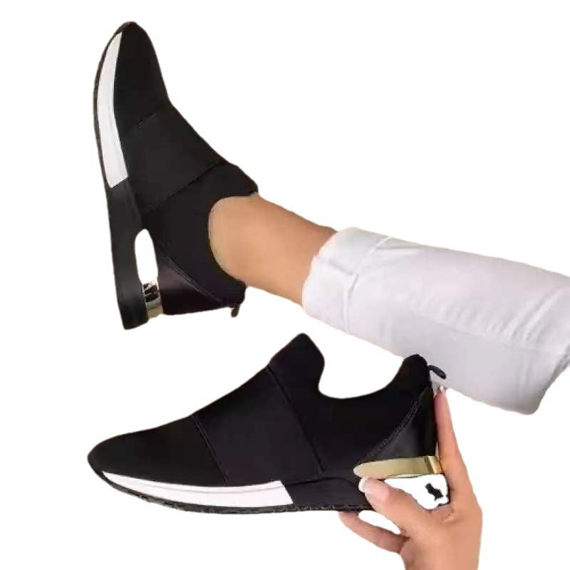 Damen Slip-On Wedgesneaker mit verstecktem Keil und Metallic-Fersenakzent Shop Nory