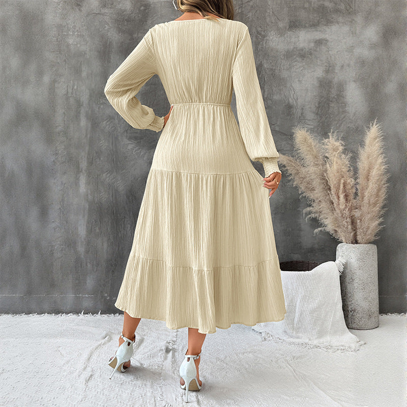Damen Crinkle-Midikleid mit V-Ausschnitt, Knopfleiste, tailliertem Bindegürtel und Stufenrock Shop Nory