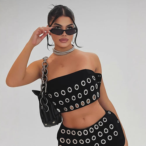 Damen Modische Shorts mit auffälliger Ösenverzierung
