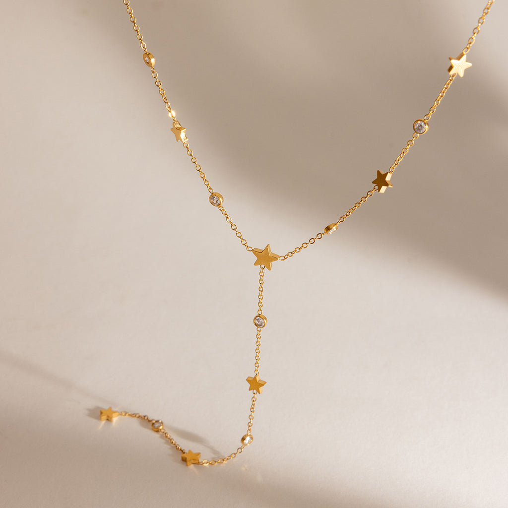 Damen Halskette mit bunten, unregelmäßigen Glaskristallen und feiner Goldbeschichtung Shop Nory