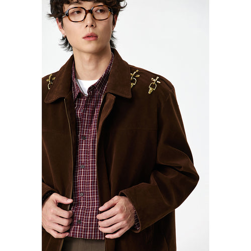Herren Kurzblouson aus Veloursoptik mit dekorativen Metallverschlüssen an den Schultern Shop Nory