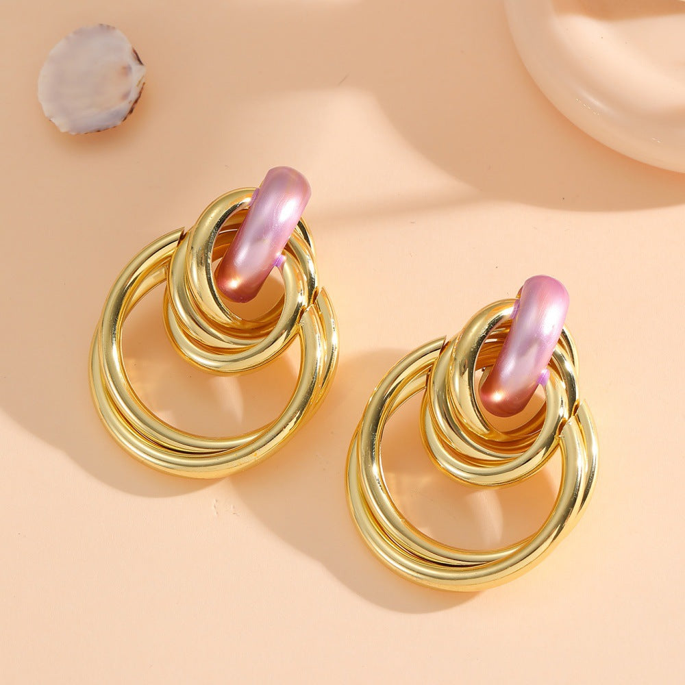Damen Hängende Ohrringe mit elegantem, skulpturalem Design Shop Nory