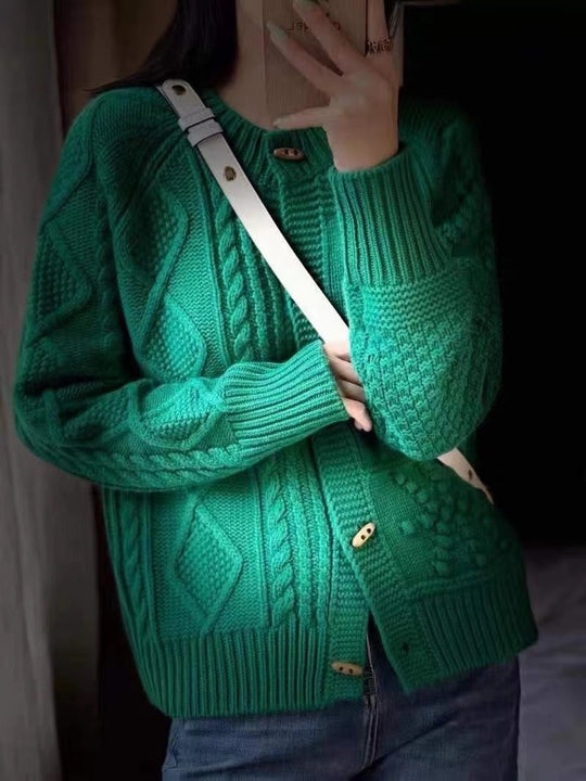 Damen Strick-Cardigan mit Zopfmuster, kastiger Oversize-Passform und Knopfleiste Shop Nory