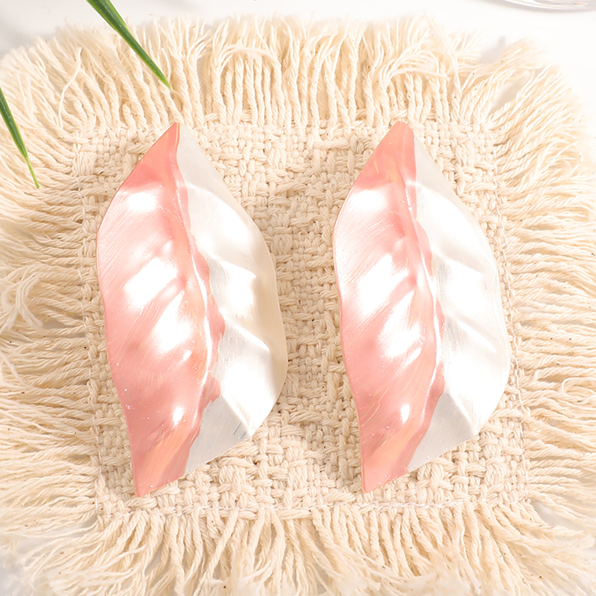 Damen Ohrringe im einzigartigen Blattdesign Shop Nory