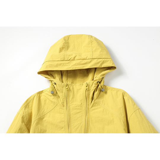 Unisex Leichte Boxy-Windjacke mit Kapuze, Utility-Brusttasche und Kordelzug Shop Nory