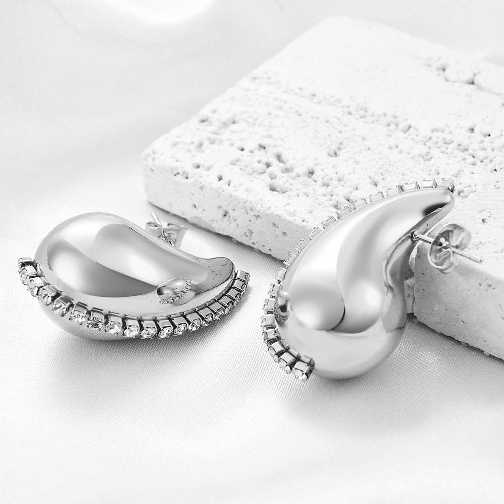 Damen Ohrhänger im eleganten Tropfen-Design mit funkelnden Kristallen Shop Nory