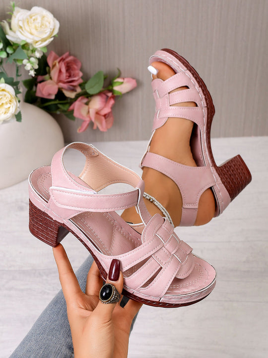 Damen Komfortable Riemchen-Sandalen mit geschwungenem Absatz und atmungsaktivem Leder