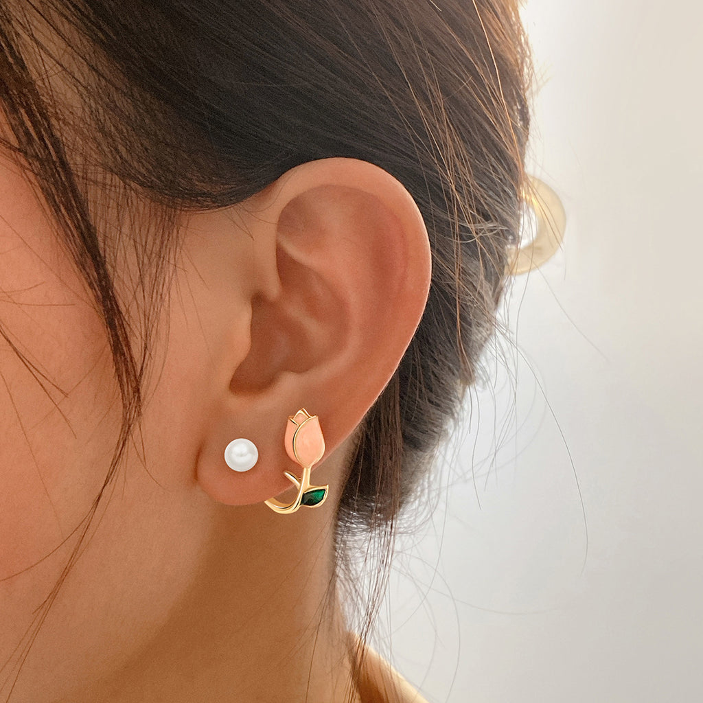 Damenohrringe mit floralem Rosen-Design und eleganten Perlenakzenten Shop Nory